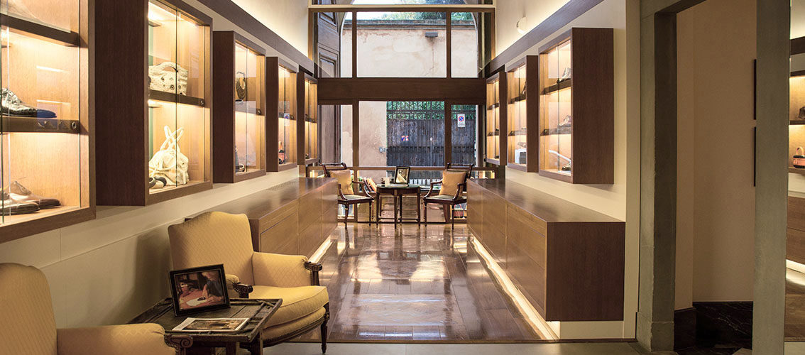 Realizzazione negozio Stefano Bemer Firenze